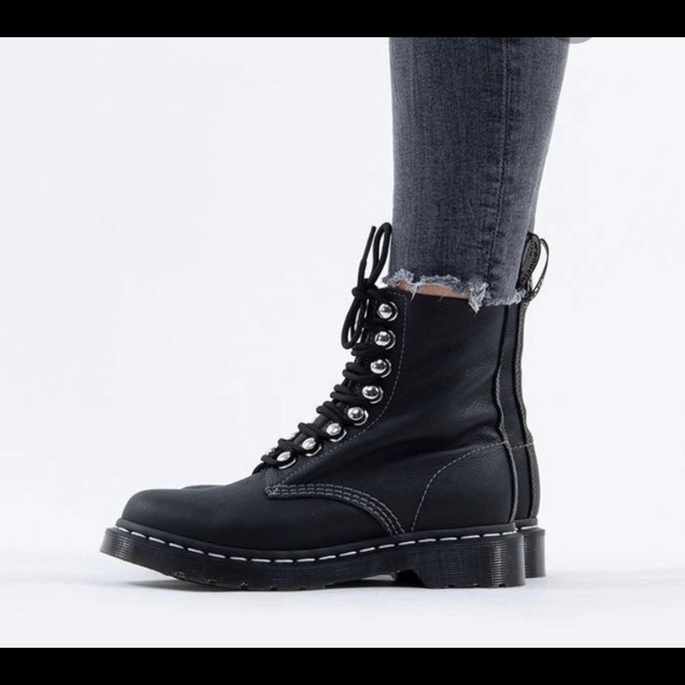 NEW DR MARTES 1460 PASCAL HARDWARE VIRGINIA - Picture 3 of 11